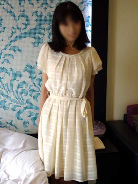 山咲あき 派遣妻（はけんづま）（待ち合わせ型人妻専門デリヘル）