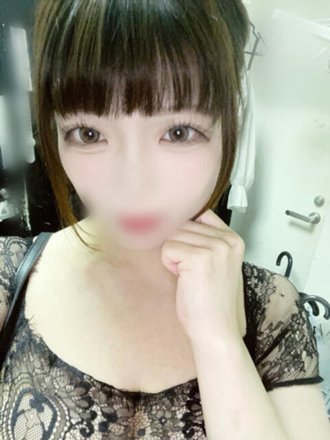 もも X-PARTY（セクキャバ）