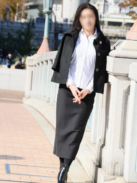 あゆみ 奥鉄オクテツ大阪（駅待ち合わせ型人妻デリヘル）