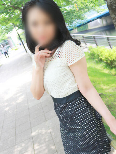 らんこ 奥鉄オクテツ大阪（駅待ち合わせ型人妻デリヘル）