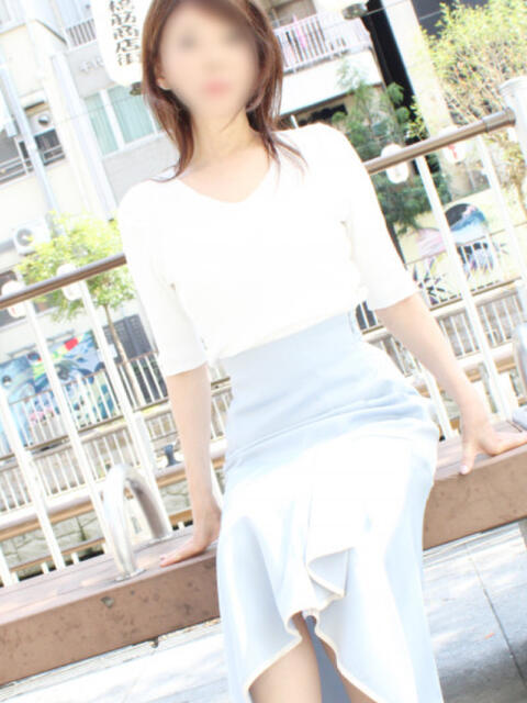 せいか 奥鉄オクテツ大阪（駅待ち合わせ型人妻デリヘル）