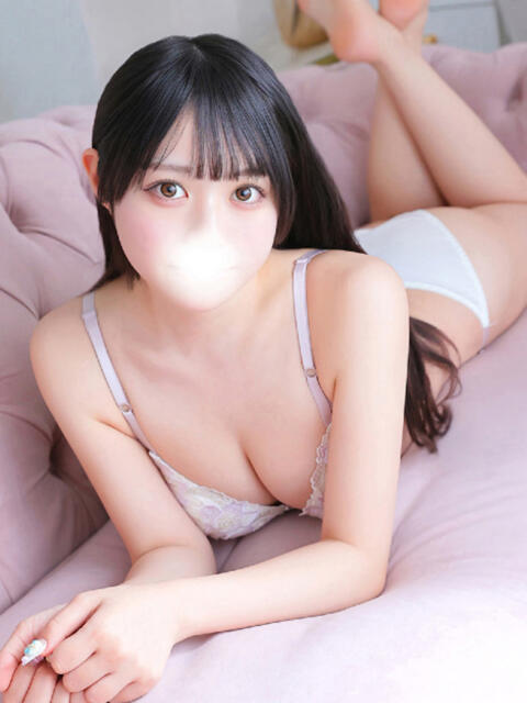 みお★キスで乱れる清純派JD★ Chloe五反田本店　S級素人清楚系デリヘル（デリヘル）