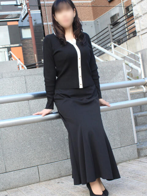 ましろ 奥鉄オクテツ大阪（駅待ち合わせ型人妻デリヘル）