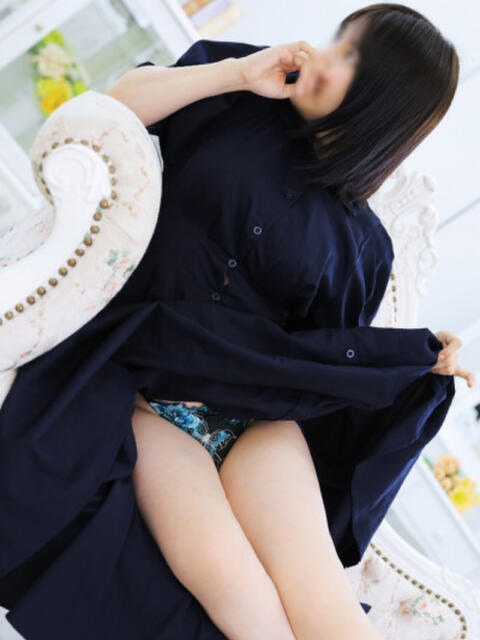 なでしこ 奥鉄オクテツ大阪（駅待ち合わせ型人妻デリヘル）