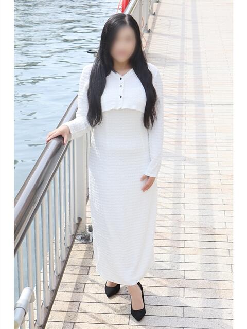 みゆな 奥鉄オクテツ大阪（駅待ち合わせ型人妻デリヘル）