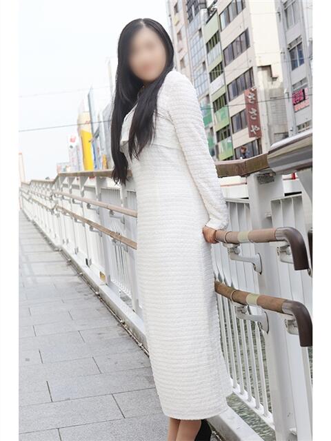 みゆな 奥鉄オクテツ大阪（駅待ち合わせ型人妻デリヘル）