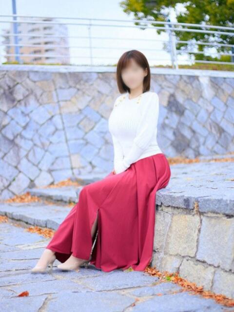 佐川 あかり こあくまな熟女たち 広島店（KOAKUMAグループ）（人妻・熟女デリヘル）