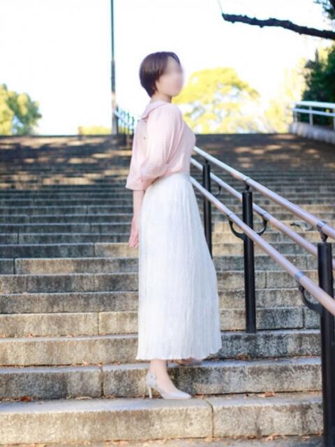遠山 あい こあくまな熟女たち 上野・御徒町店 (KOAKUMAグループ)（人妻・熟女デリヘル）