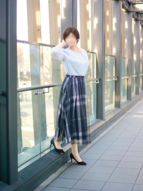 尾崎 麻美 こあくまな熟女たち 上野・御徒町店 (KOAKUMAグループ)（人妻・熟女デリヘル）