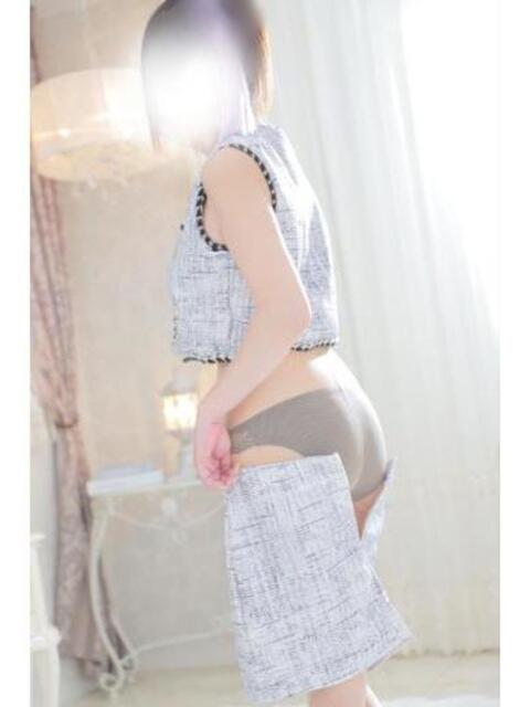 新人Mrs.モカ 禁断のMrs.CLUB（人妻デリヘル）