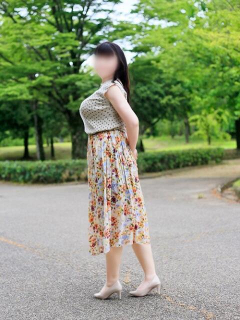桐生 すみれ こあくまな熟女たち姫路店（KOAKUMAグループ）（人妻・熟女デリヘル）