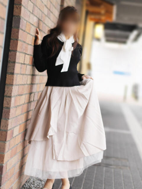 めめ 奥鉄オクテツ大阪（駅待ち合わせ型人妻デリヘル）