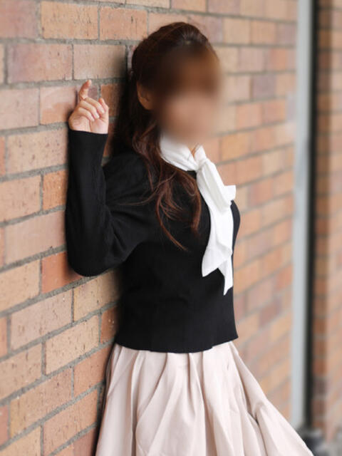 めめ 奥鉄オクテツ大阪（駅待ち合わせ型人妻デリヘル）