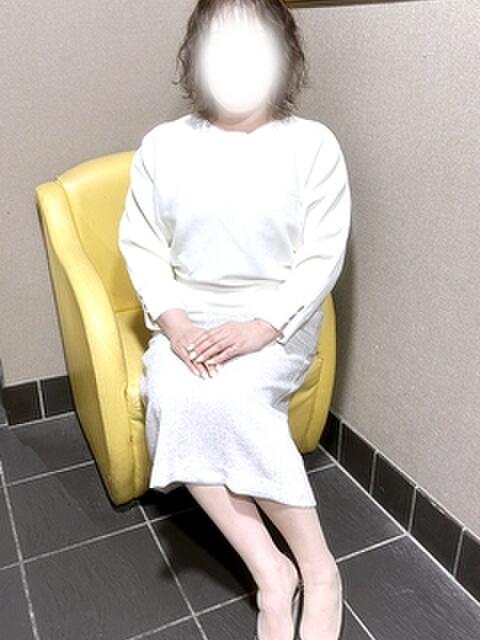 白河 真歩 熟女紹介センター（熟女デリヘル）