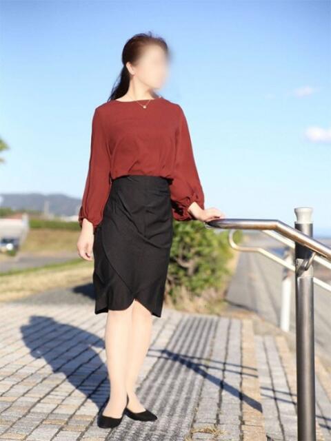 石上美香 こあくまな熟女たち 静岡店（KOAKUMAグループ）（人妻・熟女デリヘル）