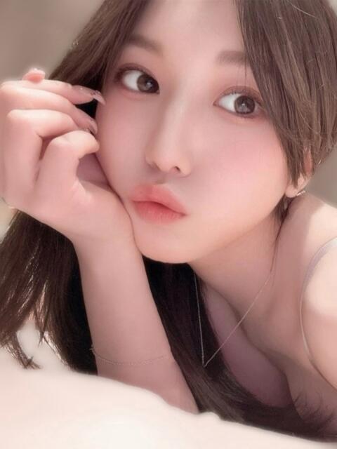 みと【現役AV女優】 SEXIS-セクシーズ-（デリヘル）