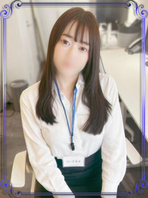 水瀬あいり e女商事 池袋店（ホテヘル＆デリヘル）