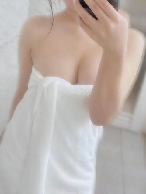 ヒナノ【笑顔絶えない癒し系美女】 CLUB CHELSEA(クラブ チェルシー)福井（デリヘル）