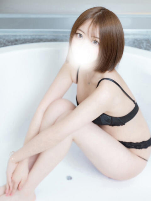 とも 新宿ハンドメイド（手コキ・オナクラ）