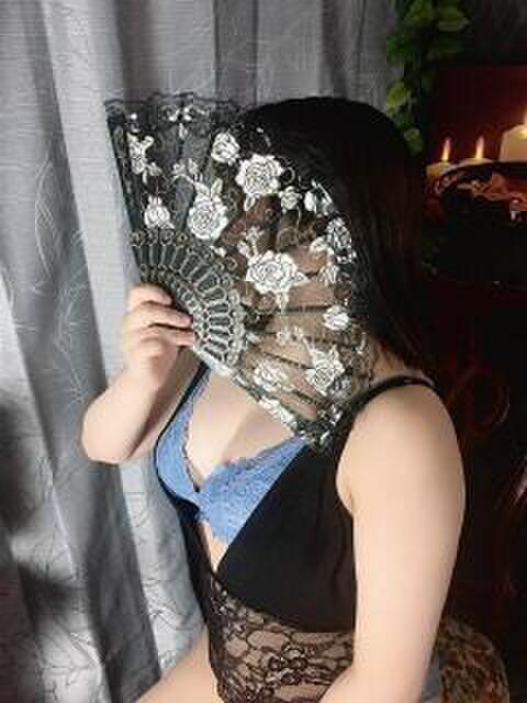 山根やまね 青梅線秘密倶楽部（人妻熟女デリヘル）