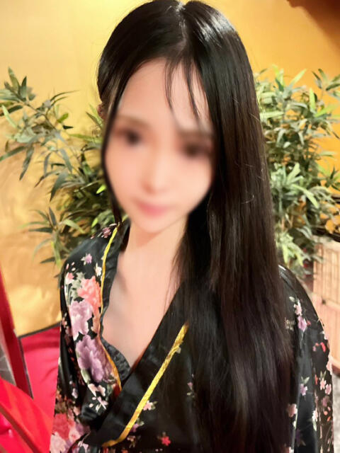 あいな 紅(くれない)（セクキャバ）