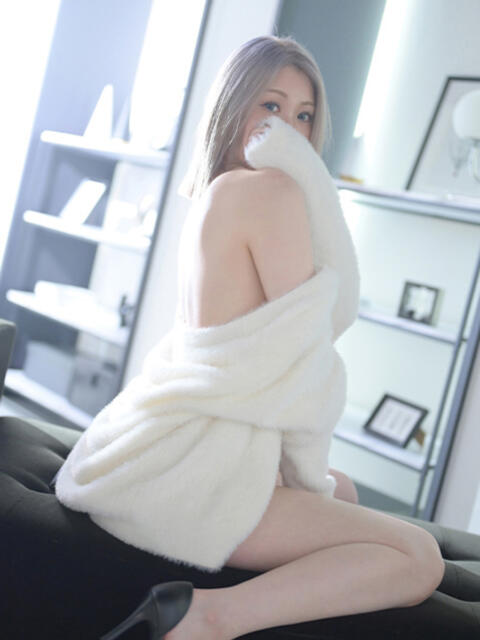 じゅり 梅田人妻秘密倶楽部(出張M性感)