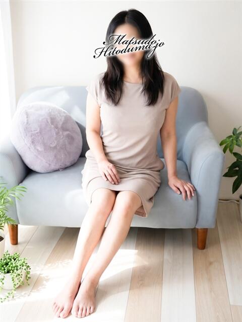かほ★美脚が魅力の美人人妻さん 松戸人妻城（人妻系デリヘル）