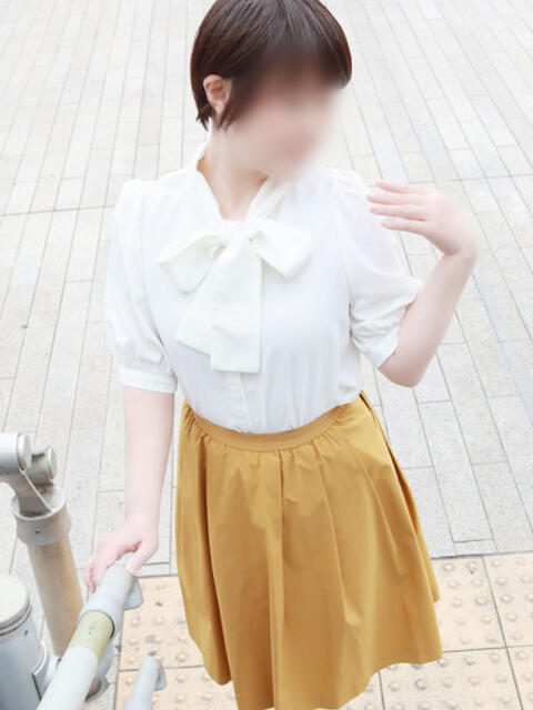 なおこ 奥鉄オクテツ兵庫（人妻デリヘル）