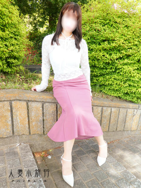なな 人妻小旅行（人妻系デリヘル）