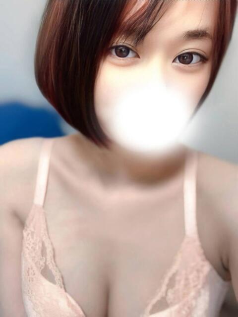 すずな◆変態気質高めの敏感女 即イキ淫乱倶楽部 船橋店（デリヘル）