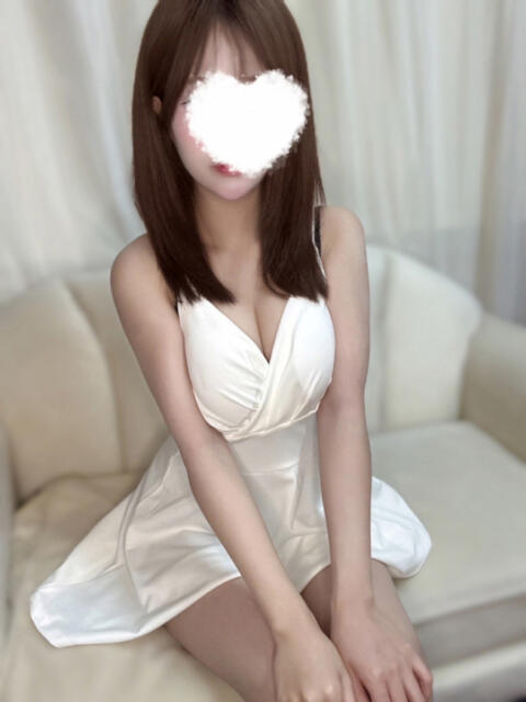 いちご Femme Fatale（ファムファタール）（【非風俗】メンズエステ）