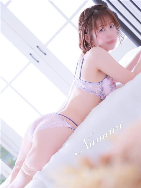 ななみ 西船人妻花壇(人妻デリヘル)