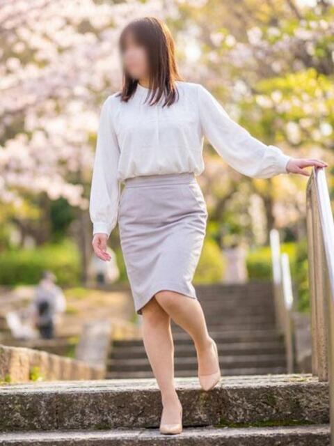 ななせ 渋谷おかあさん（熟女デリヘル）