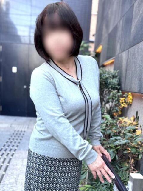 しずく 渋谷おかあさん（熟女デリヘル）