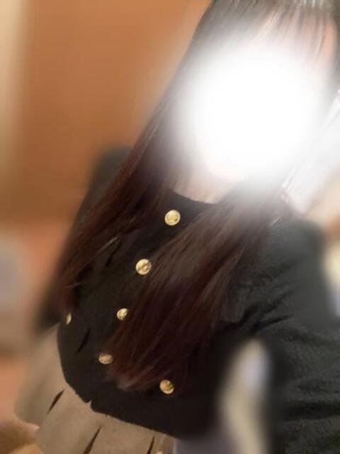 18歳女子大生はなちゃん ロイヤル アテンダー(デリヘル)