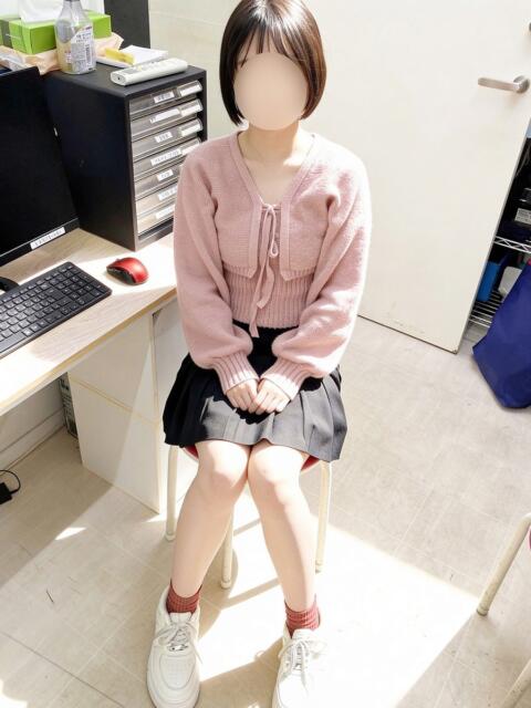 うみ リニューアル(派遣型手コキ・オナクラ)