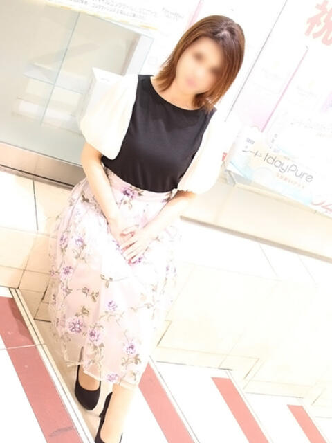 ひかり 奥鉄オクテツ兵庫（人妻デリヘル）