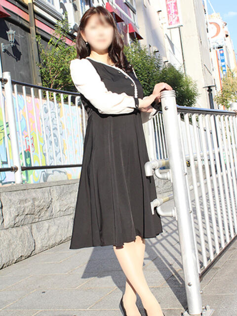 ひな 奥鉄オクテツ兵庫(人妻デリヘル)