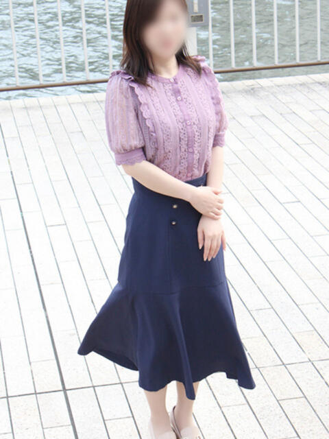 すずか 奥鉄オクテツ大阪(駅待ち合わせ型人妻デリヘル)