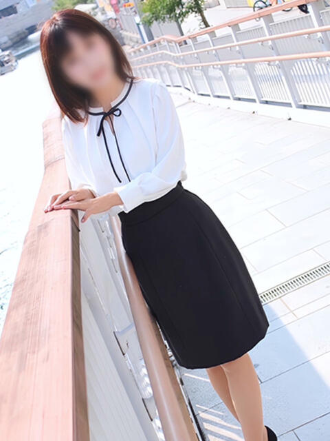 ひなぎく 奥鉄オクテツ大阪(駅待ち合わせ型人妻デリヘル)