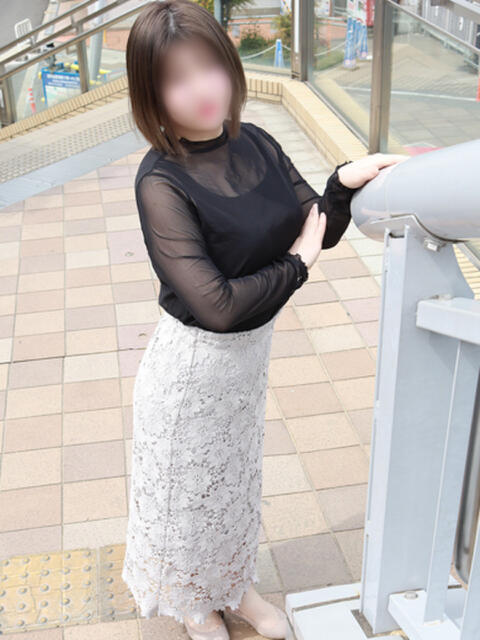 きり 奥鉄オクテツ兵庫（人妻デリヘル）