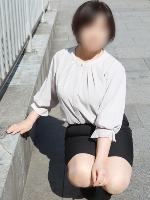 なのか 奥鉄オクテツ大阪（駅待ち合わせ型人妻デリヘル）