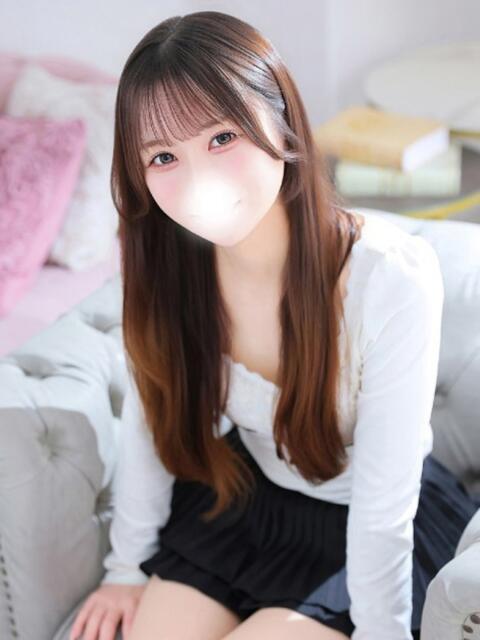 もな★キスで激ヌレ敏感受付嬢★ S級素人清楚系デリヘル chloe（デリヘル）