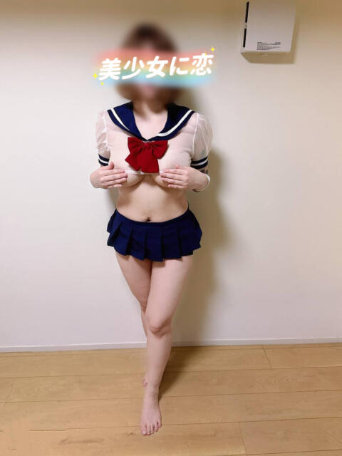 あやみ 美少女に恋（アジアンデリヘル）