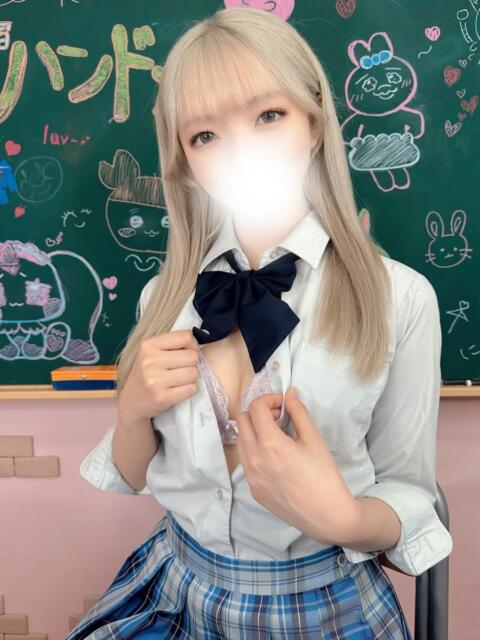 みあ 新宿ハンドメイド（手コキ・オナクラ）