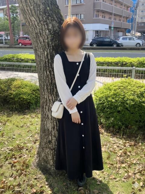 りーな【20歳。素人美少女】 フェアリー【鹿児島店】（デリヘル）