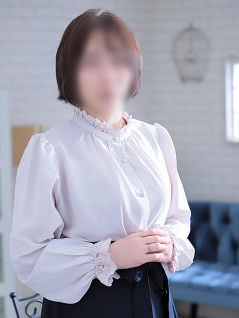 すみれ 北九州人妻倶楽部（三十路、四十路、五十路）（デリヘル）