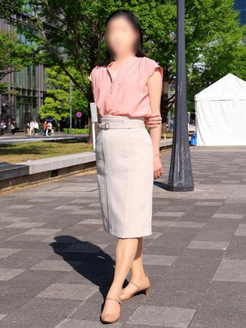 佳凛 東京人妻フォーシーズンズ(人妻・熟女待ち合わせデリヘル)