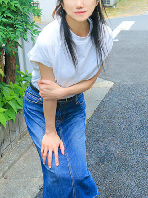 成美 素人妻達☆マイふぇらレディー(人妻系ホテヘル&デリヘル)