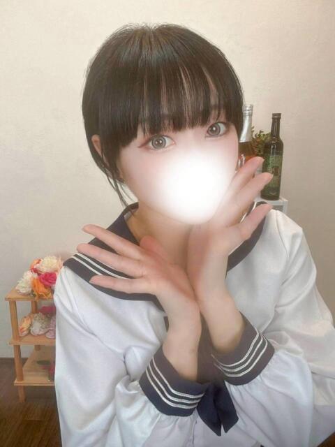 リボン（ショートカット美女） ペロ×2キャンディ（デリヘル）